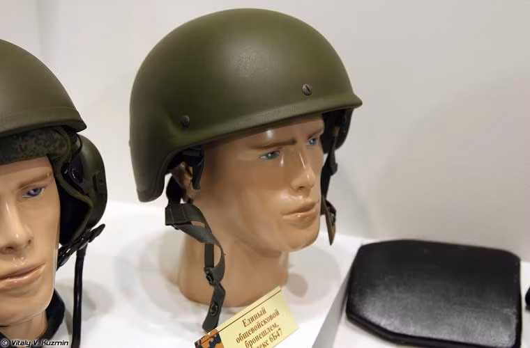 Mũ trận 6B47 được thiết kế cho bộ trang phục chiến binh tương lai Ratnik.