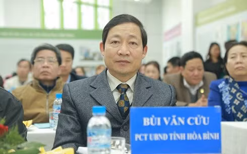 Diem thi o Hoa Binh: Pho Chu tich tinh ly giai nguon goc gian lan