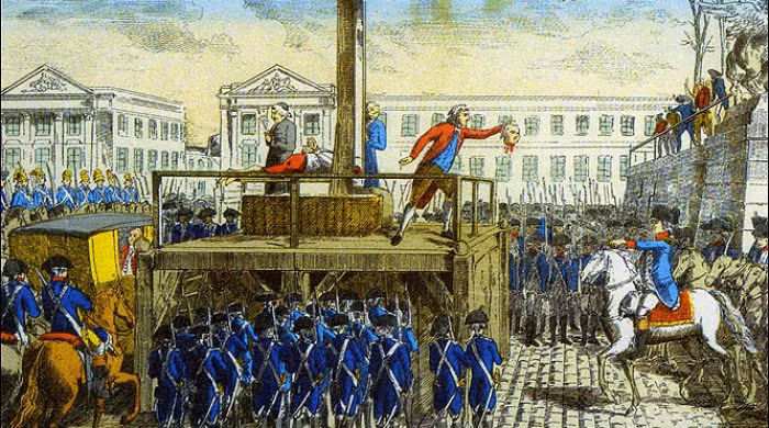 Ngày 21/9/1792, chính quyền Pháp chính thức tuyên bố kết thúc chế độ quân chủ, trao quyền cho Quốc hội. Gia đình nhà vua bị đưa ra xét xử. Với cáo buộc phá hoại nền Đệ nhất Cộng hòa Pháp, vua Louis XVI bị hành quyết bằng máy chém ngày 21/1/1793.
