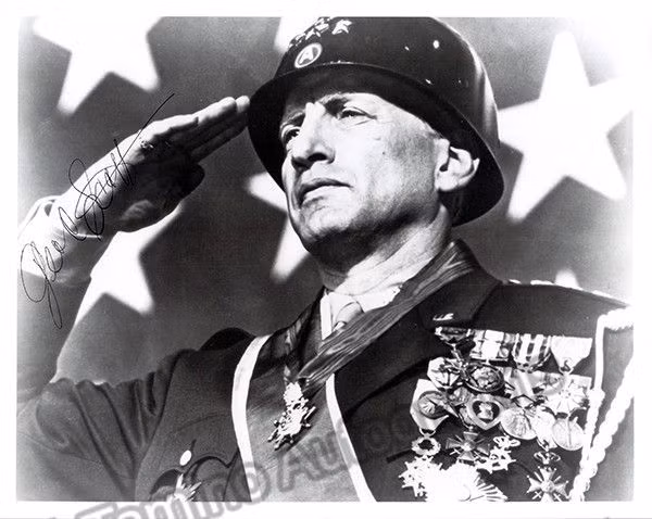Ngày nay những quyết định chiến thuật và sự táo bạo của Patton vẫn còn được nghiên cứu trong các trường học quân sự tại nhiều quốc gia trên thế giới.