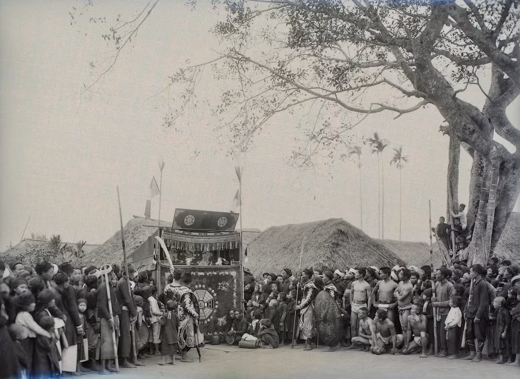 Hinh doc ve le hoi lang o Nam Dinh nam 1928