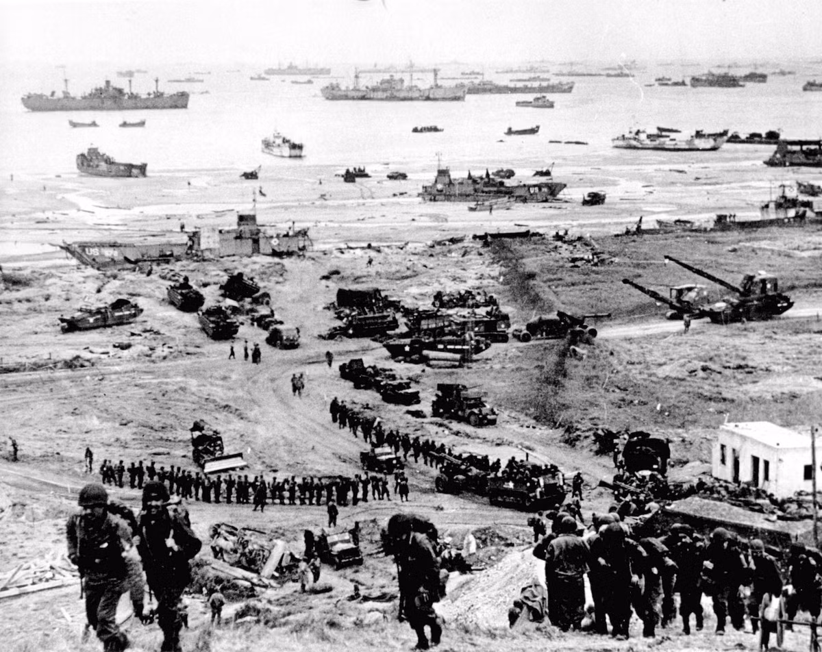 Rommel đã quay trở lại Normandy nhanh nhất có thể, nhưng mọi chuyện đã quá muộn. Quân Đồng minh đã chiếm lĩnh các công sự và lực lượng phòng thủ của Đức ở Normandy đã tan vỡ.