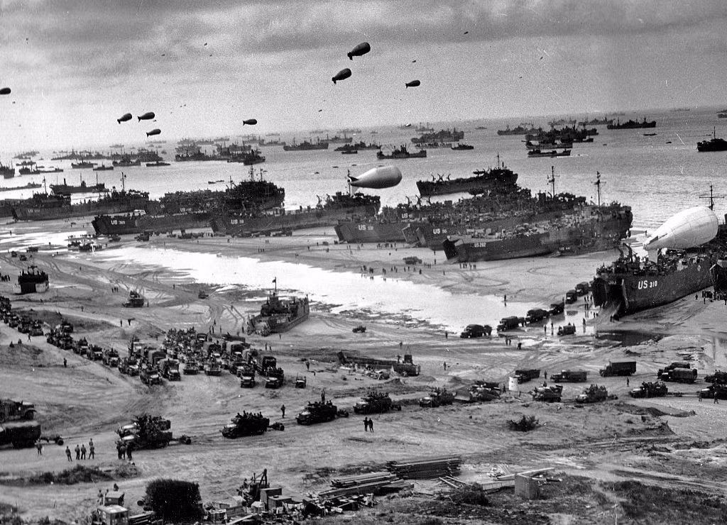 Nhưng đúng vào ngày này, quân Đồng minh đã đổ bộ lên Normandy. Thiếu vắng Rommel, một trong những nhà chiến thuật tài năng nhất, hàng ngũ quân đội Đức Quốc xã trở nên rối loạn trước lực lượng áp đảo của đối phương.