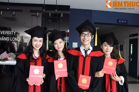 Tuy nhiên hiện tại, Duy vẫn muốn tập trung vào việc học để tốt nghiệp Đại học, sau đó sẽ tính tiếp các bước đi trong tương lai, bao gồm cả kế hoạch cho âm nhạc.