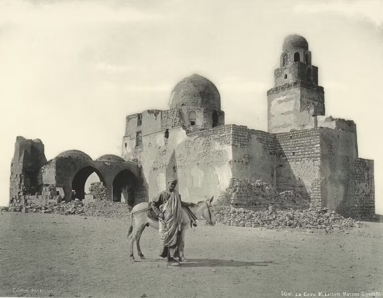 Nhà thờ Hồi giáo Giyuschi ở Cairo.