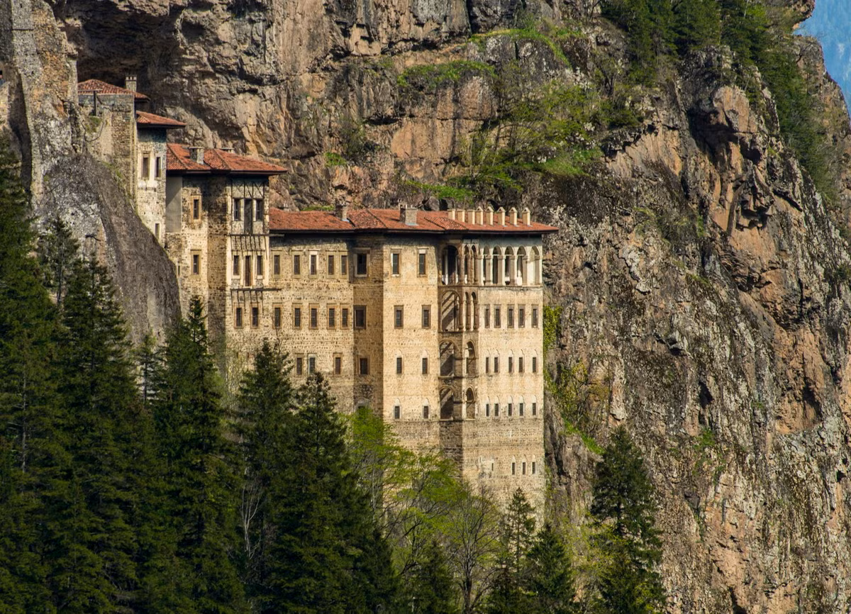 Hiện tại, tu viện tuổi đời 2 thiên niên kỷ này đã được đưa vào danh mục của UNESCO về các địa điểm dự kiến sẽ được nộp hồ sơ công nhận là Di sản thế giới. Ảnh: Itinari.