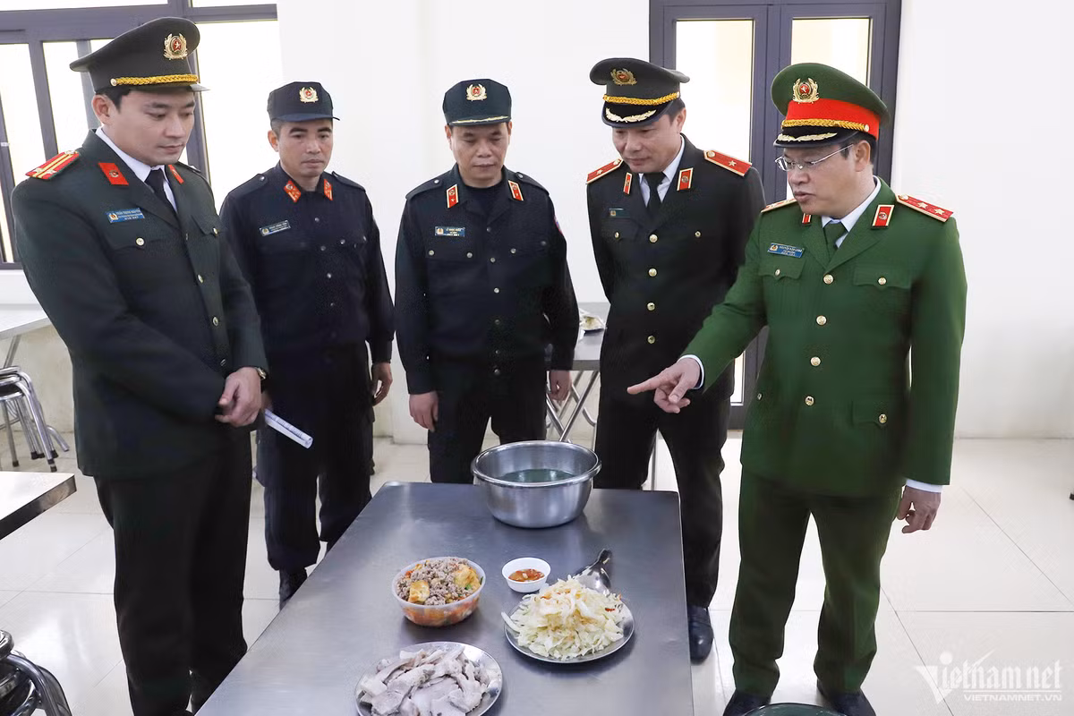 Hơn 16.000 tân binh Công an nhân dân bước vào khóa huấn luyện - Hình 6 Hon 16.000 tan binh Cong an nhan dan buoc vao khoa huan luyen-Hinh-6