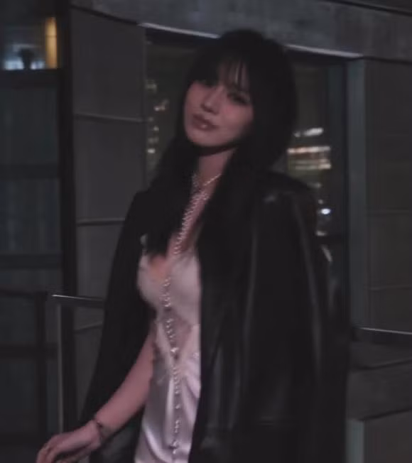 Con gai rieng cua chong cu Chuong Tu Di thay doi den chong mat-Hinh-3