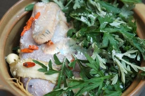 Loại rau vị thuốc quý, đem rán trứng, hầm gà vừa ngon vừa bổ - Hình 4 Loai rau vi thuoc quy, dem ran trung, ham ga vua ngon vua bo-Hinh-4