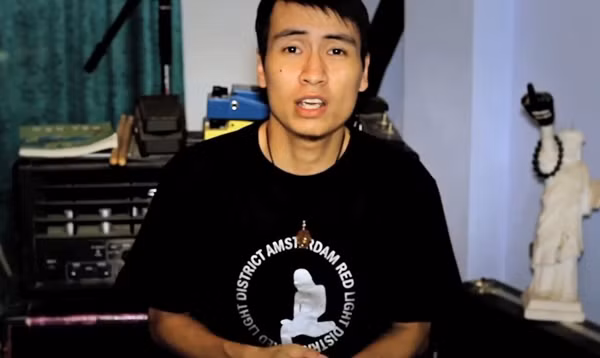 Hot vlogger Toàn Shinoda đột ngột qua đời, gây sốc cho các fan, cư dân mạng Việt và tạo ra gần 30 nghìn cuộc thảo luận trên mạng, đứng thứ 12 trong top 20.