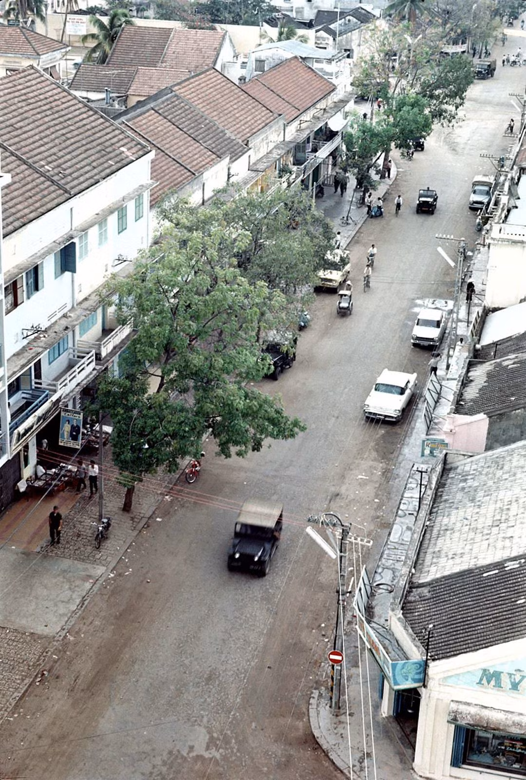 Một trục đường ở trung tâm thị xã Nha Trang.