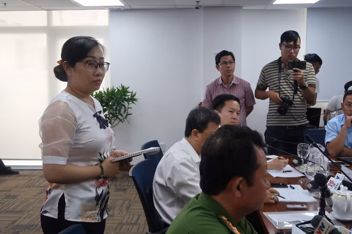 Phe chuan tam giam nhan vien Trung tam Ho tro xa hoi dam o 3 be gai