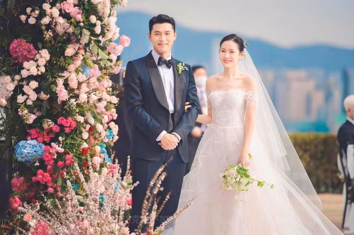 Hyun Bin 'lot xac' ngoan muc trong bo anh moi