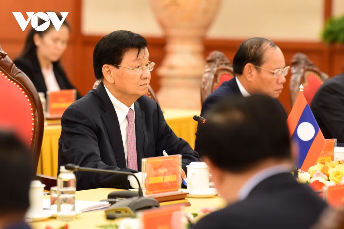 Hai bên nhất trí duy trì hiệu quả trao đổi thông tin, đánh giá về tình hình quốc tế, quan tâm, bảo vệ lợi ích chính đáng của nhau phù hợp với luật pháp quốc tế, trong đó có vấn đề Biển Đông, sử dụng bền vững nguồn nước sông Mê Công; tham vấn, phối hợp chặt chẽ, ủng hộ lẫn nhau hiệu quả trong các vấn đề quốc tế, khu vực và hoạt động tại các diễn đàn đa phương.