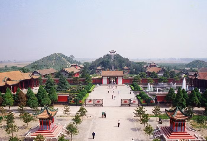 Lăng mộ của Hán Vũ Đế: Tần Thuỷ Hoàng sống lại cũng chào thua! - Hình 3 Lang mo cua Han Vu De: Tan Thuy Hoang song lai cung chao thua!-Hinh-3
