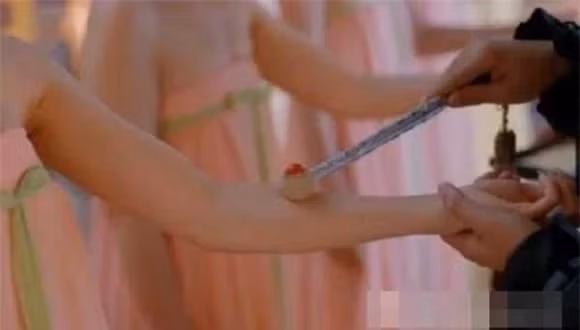 Cach kiem tra phu nu Trung Quoc thoi xua co con trinh hay khong?-Hinh-2