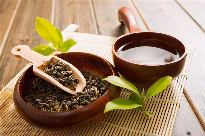 Người uống nước lọc và uống trà hàng ngày, ai sẽ khỏe hơn? Nguoi uong nuoc loc va uong tra hang ngay, ai se khoe hon?