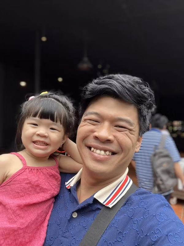 Vợ diễn viên múa giỏi giang và đảm đang của Trung Ruồi - Hình 5 Vo dien vien mua gioi giang va dam dang cua Trung Ruoi-Hinh-5