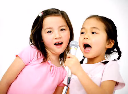 Hãy luôn giúp đỡ và tạo điều kiện cho con cái được trở thành những con người, những cá thể theo cách của riêng chúng.