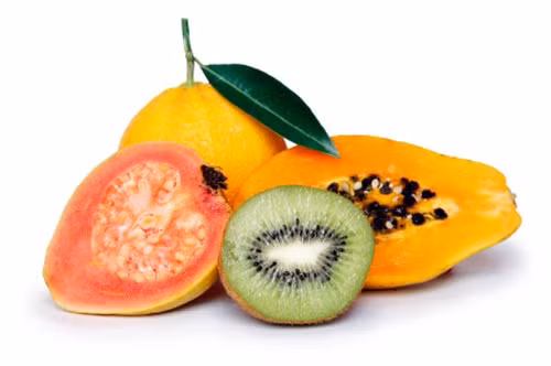 Bổ sung Vitamin C. Theo WebMD, một số công thức của vitamin C có thể làm tăng sản xuất collagen trong cơ thể của bạn và giúp vết rạn da trong giai đoạn đầu. Họ đề nghị kết hợp vitamin C với axit glycolic cho kết quả cao . Bạn cũng có thể nói chuyện với bác sĩ của bạn về việc thêm 500 milligram vitamin C đến chế độ ăn uống của bạn.