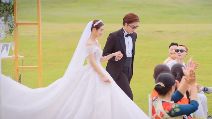 Những "cô dâu màn ảnh" xinh đẹp của Đình Tú "Thương ngày nắng về" - Hình 3 Nhung