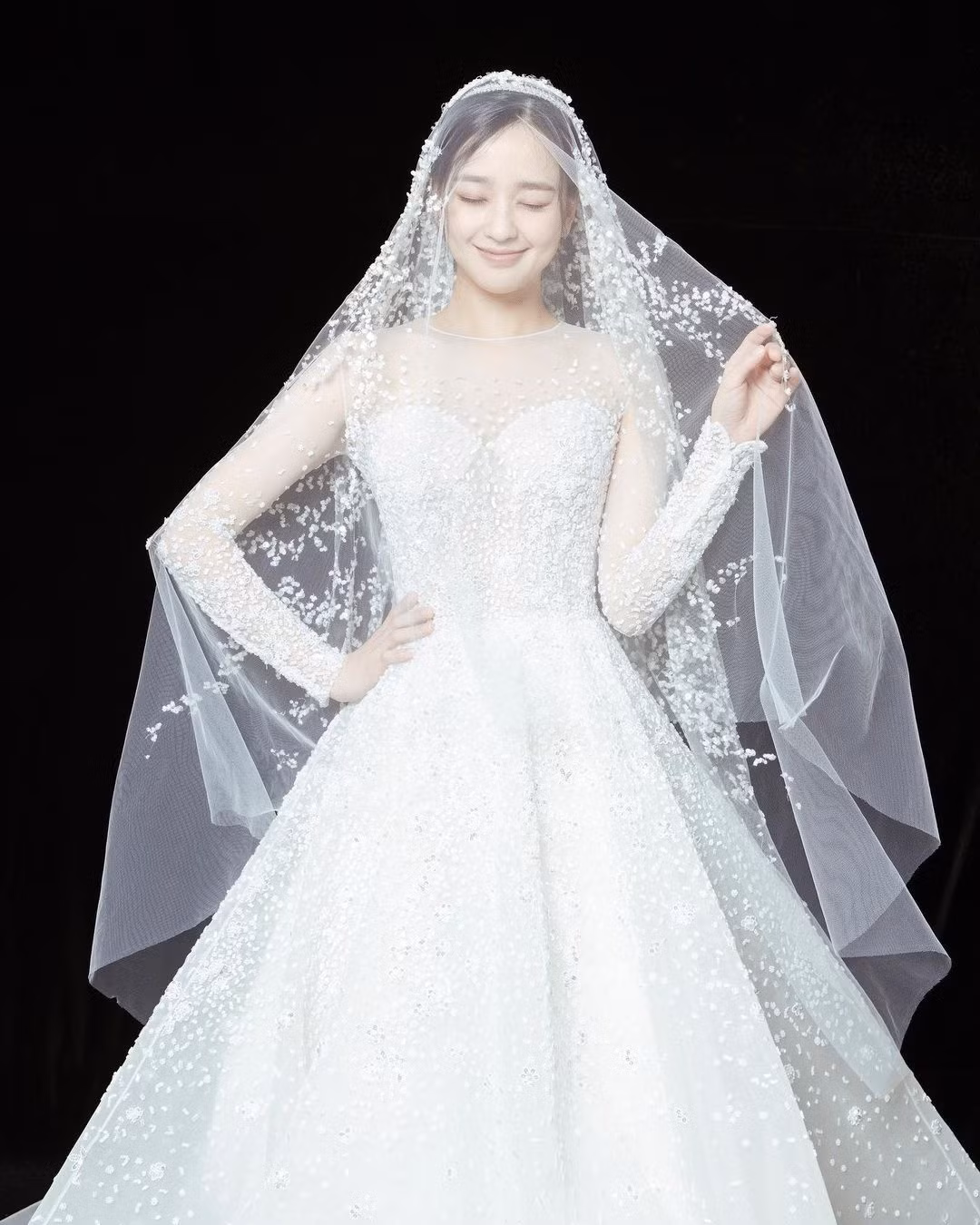 "Nữ thần thể dục nhịp điệu" Son Yeon Jae kết hôn ảnh 1