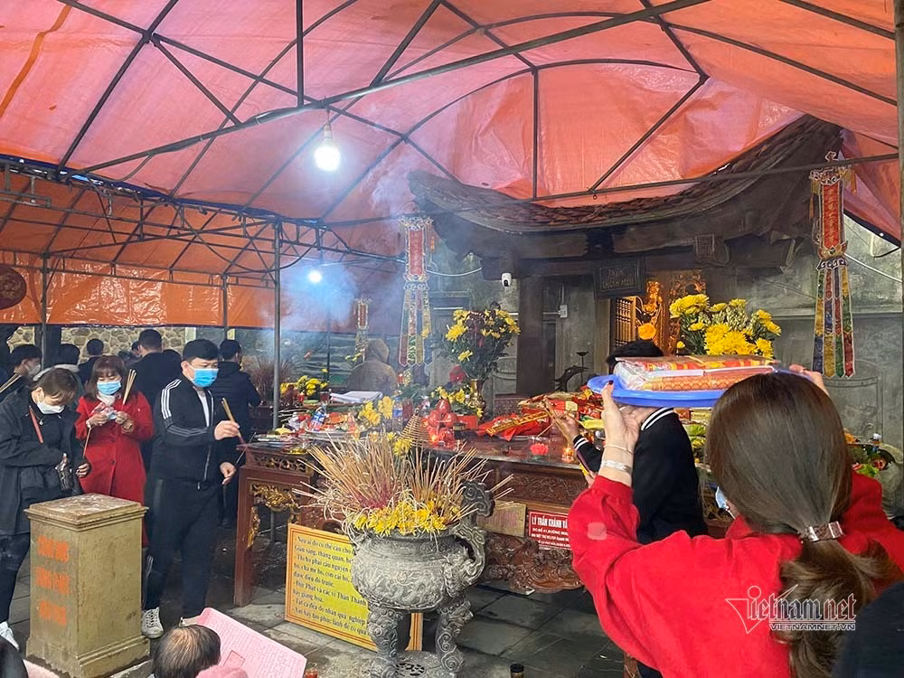 Xoa mon tuong 'than ho' o chua Huong Tich cau het benh-Hinh-13