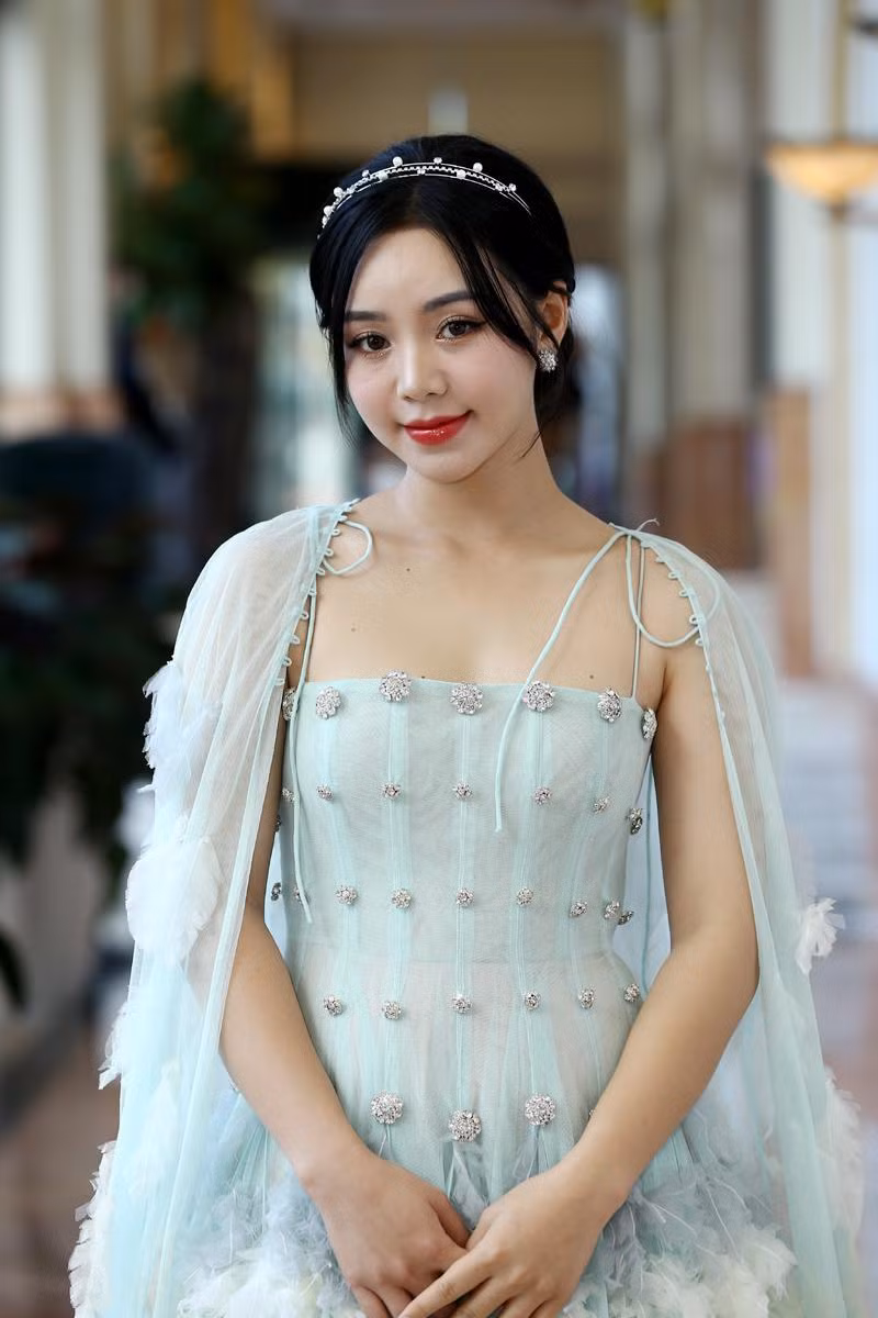 Bình An tố Quỳnh Kool ăn mắm tôm trước khi diễn cảnh hôn - Hình 7 Binh An to Quynh Kool an mam tom truoc khi dien canh hon-Hinh-7