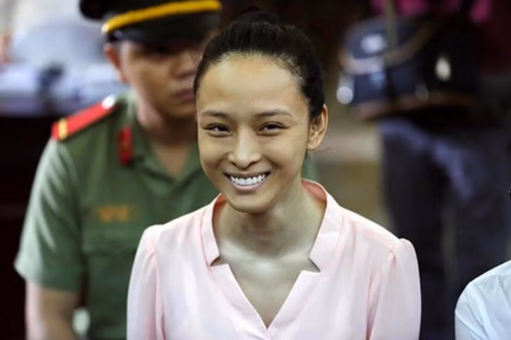 Nhan sac Truong Ho Phuong Nga qua camera thuong ra sao?-Hinh-3