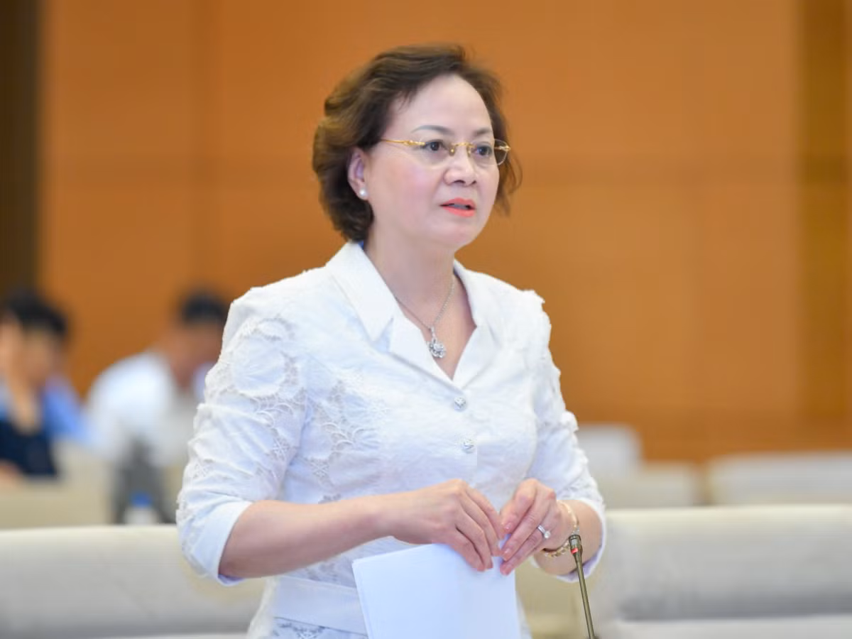 Bo Noi vu cat giam 2 vu, sap nhap 1 truong dai hoc