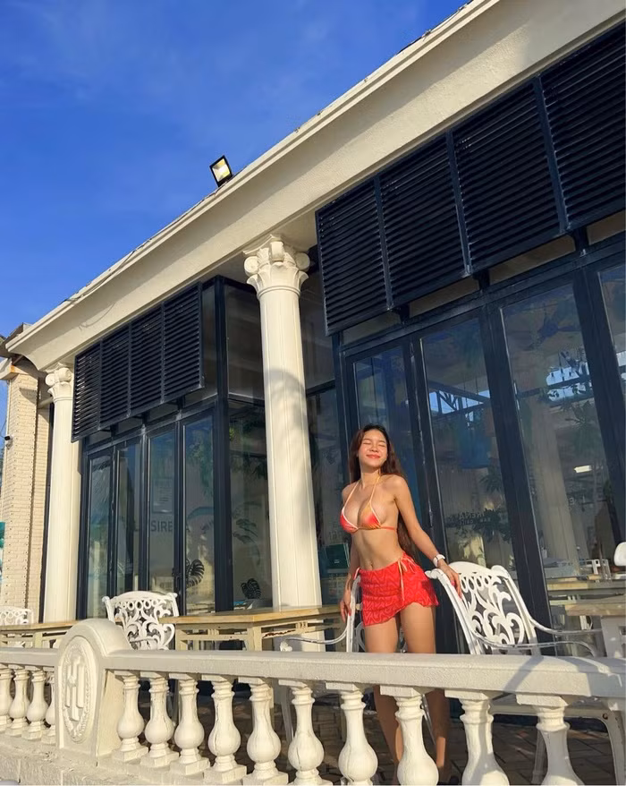 Bạn gái Đặng Văn Lâm: Từ béo ú trở thành nàng WAGs nóng bỏng - Hình 13 Ban gai Dang Van Lam: Tu beo u tro thanh nang WAGs nong bong-Hinh-13