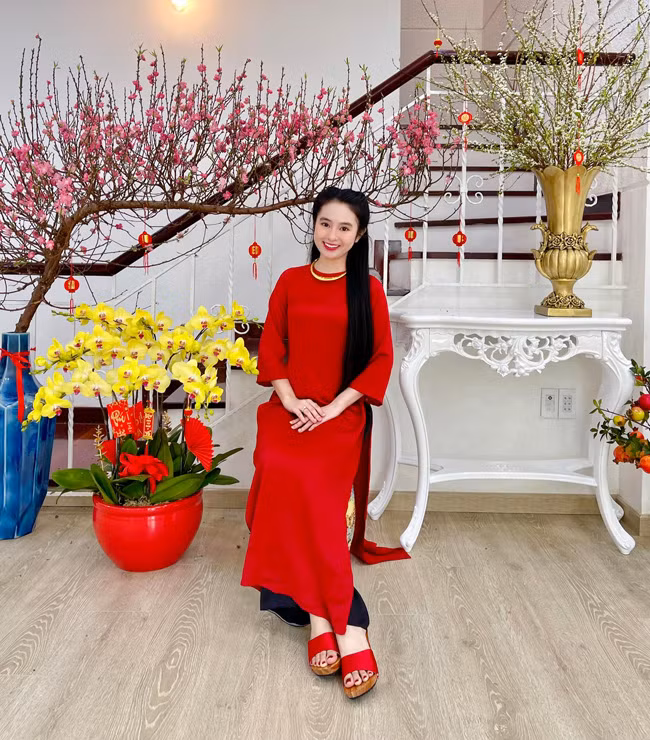 Nữ sinh Kon Tum cuốn hút với vẻ đẹp dịu dàng, thanh tao.