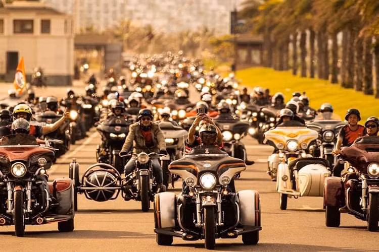 Hang nghin moto khung sap “dot chay” Viet Nam Bike Week 2024-Hinh-2