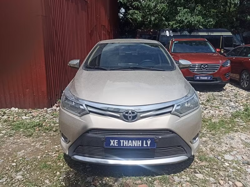 Càng về cuối năm, hoạt động thanh lý tài sản của ngân hàng càng diễn ra sôi động. Hầu hết các ngân hàng đều muốn đẩy nhanh tiến độ thanh lý hàng loạt ôtô cùng hàng loạt tài sản nhằm thu hồi vốn. (Ảnh minh họa)