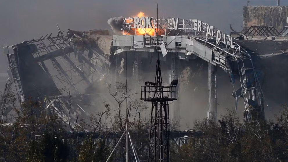 Sân bay Donetsk.