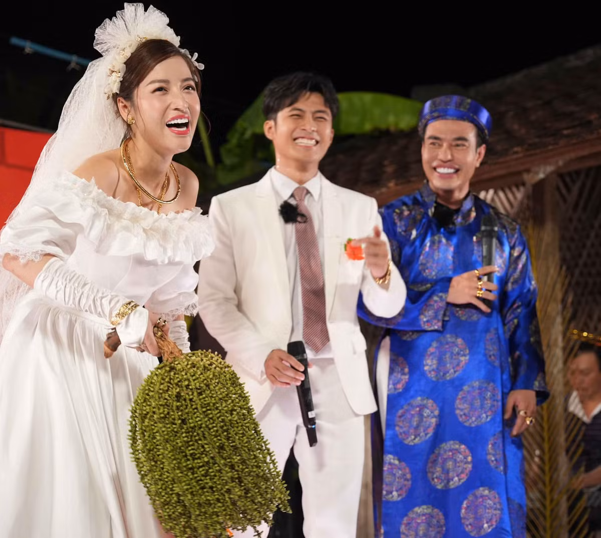 5 cô dâu xinh đẹp của showbiz Việt đợi lên xe hoa cuối năm 2023 - Hình 7 5 co dau xinh dep cua showbiz Viet doi len xe hoa cuoi nam 2023-Hinh-7