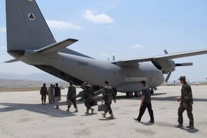 My “dot tien” o Afghanistan: Phi doi 500 trieu USD dem... ban phe lieu-Hinh-2