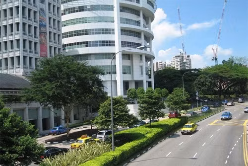 Paterson Hill, Singapore là một khu dân cư yên tĩnh gần đường Orchard Shopping Belt, nổi tiếng với các cửa hàng thiết kế và nhà hàng Michelin. Giá đất trung bình ở đây là 42.500 USD/m2.