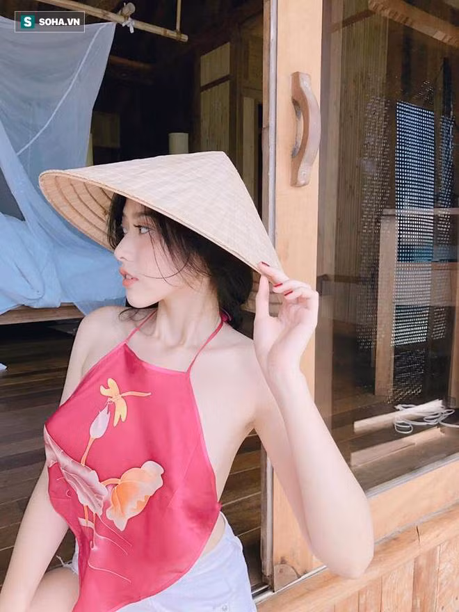 Hot girl đường phố mặc yếm không phòng hộ - Hình 2 Hot girl duong pho mac yem khong phong ho-Hinh-2