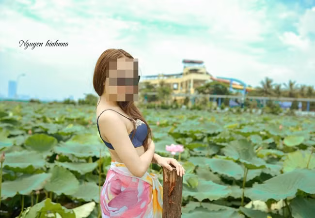 Ho sen mua he nong ruc vi nhieu chi em hon nhien mac khong noi y-Hinh-2