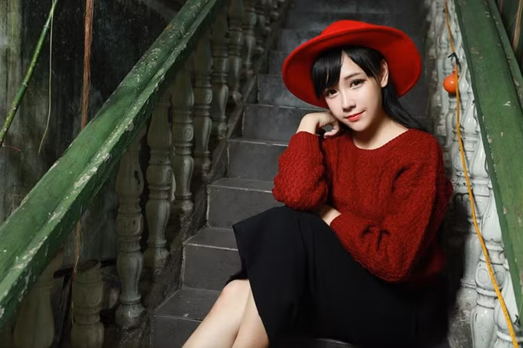 Sở hữu vẻ đẹp như "búp bê", cô gái có nickname T Linh Jei đang khiến cư dân mạng phải ngất ngây.