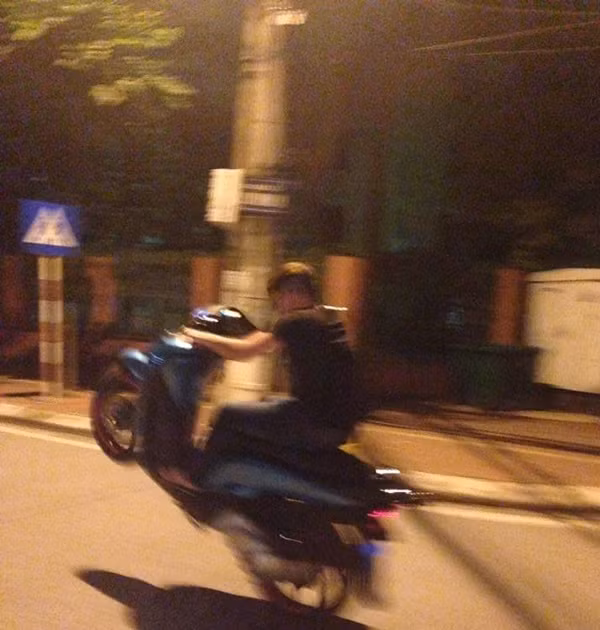 Đùa giỡn với tử thần.