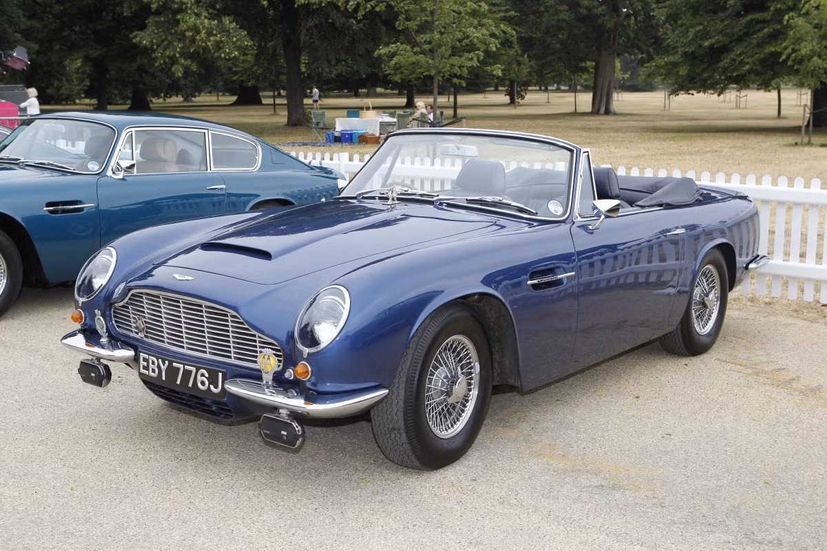 Chiếc DB5 Cabriolet.