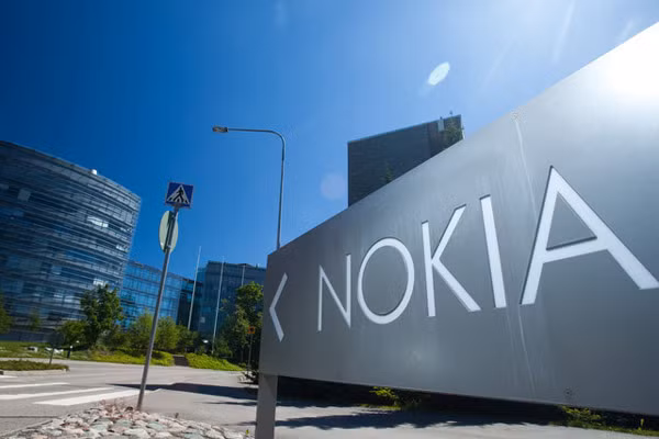 Hợp đồng mua bán trụ sở có hiệu lực từ cuối năm 2012, nhưng Nokia sẽ không chuyển đi mà đàm phán thuê lại tòa nhà này từ đối tác để hoạt động. Trụ sở chính của Nokia nằm tại thành phố Espoo, thành phố lớn thứ hai của Phần Lan và cách không xa Thủ đô Helsinki.