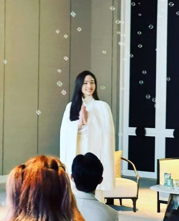 Nong Poy hiện nay ít tham gia các hoạt động showbiz, chỉ dự một số sự kiện quan trọng. Trên trang cá nhân, cô chủ yếu chia sẻ ảnh chụp các khoảnh khắc đời thường.