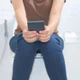 "Cắm rễ" trong toilet mỗi ngày... âm thầm rước họa vào thân