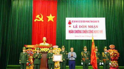 Bộ đội Biên phòng Quảng Trị nhận Huân chương chiến công hạng Nhì