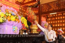 Chủ tịch Quốc hội Trần Thanh Mẫn dâng hương tại đền Bến Dược, TP.HCM