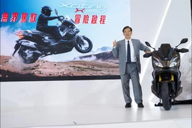 Kymco X350 2026 từ 122 triệu đồng - xe ga chạy 400km mới lo đổ xăng