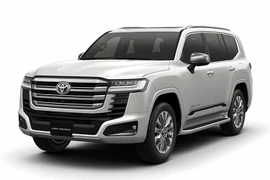 SUV "chủ tịch" Toyota Land Cruiser 300 sắp có bản PHEV tiết kiệm xăng